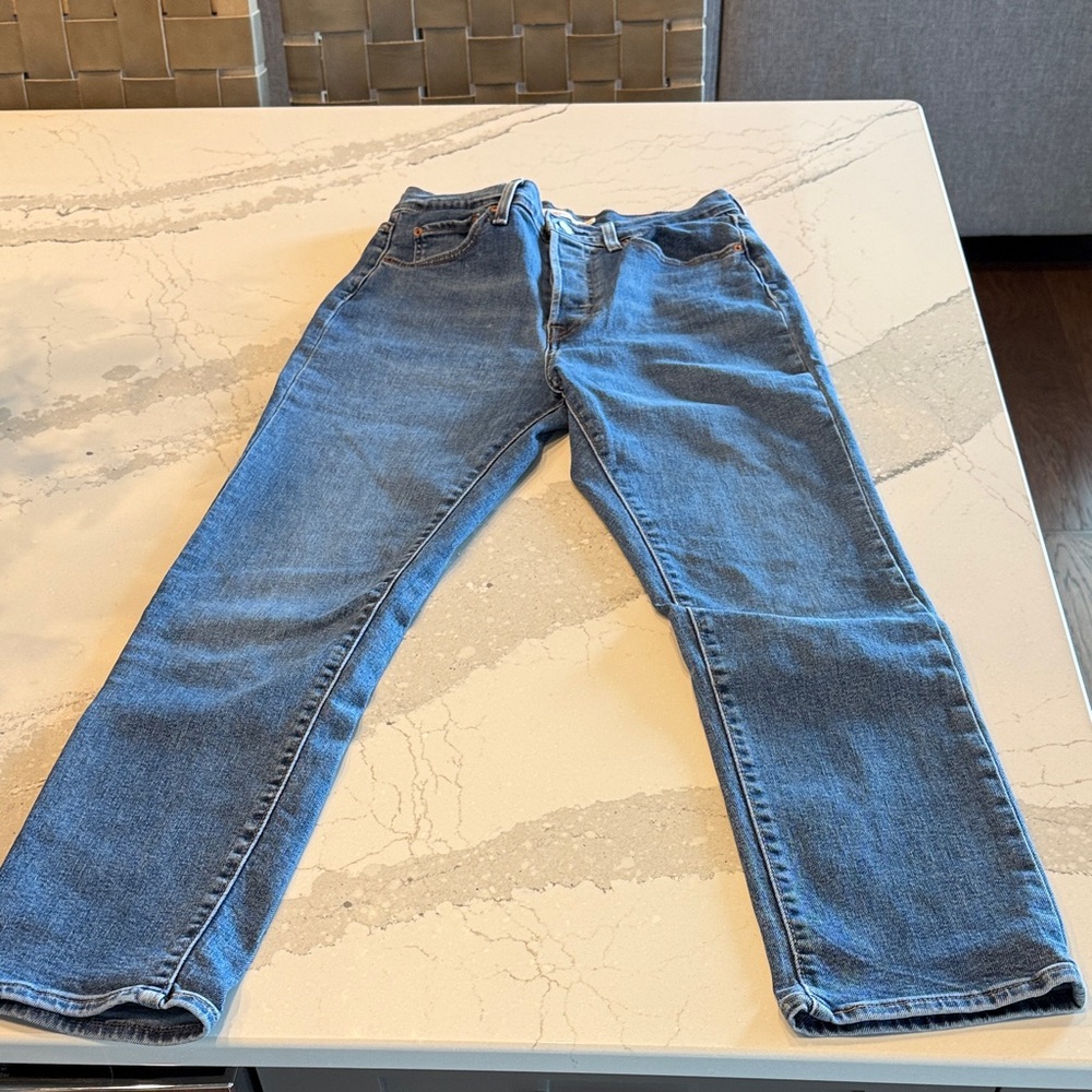 Levi's Women's Wedgie Straight Leg Jeans